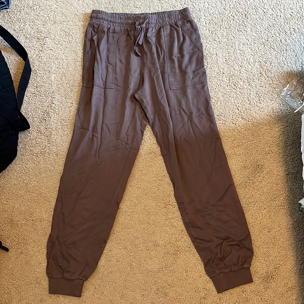 Splendit brown jogger pants!